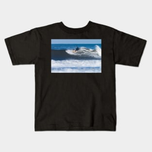 Surfing the waves Kids T-Shirt